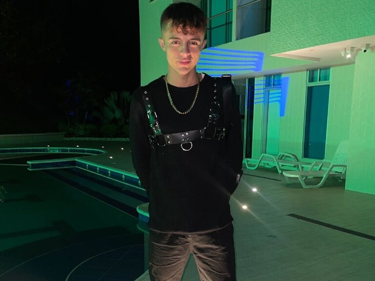 ScottRosses Cumshow Vip